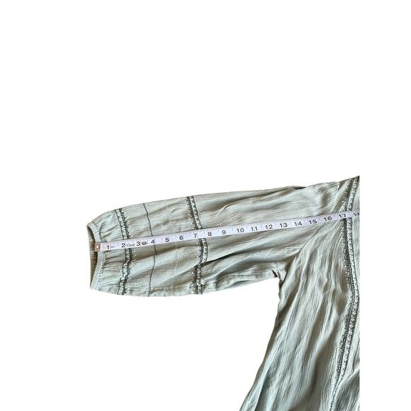 J. Jill Blouse Green V-Neck Work Embroidered Button Up Shirt Large Petite - Picture 11 of 12